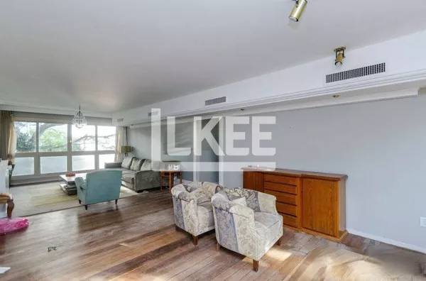 Jardim Botânico | Apartamento com 3 quartos (sendo 1 suíte) à venda |  165 m² | 2 vagas | Em Porto Alegre/RS