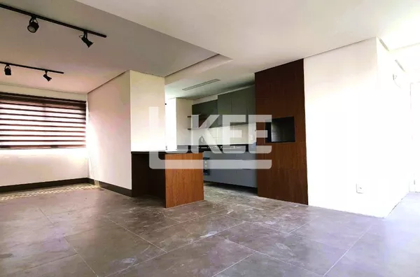 Menino Deus | Apartamento semi-mobiliado de 2 quartos (1 suíte) a venda | 91,29 m² | 2 vagas | Com Churrasqueira |  em Porto Alegre/RS