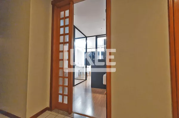 Moinhos de Vento |  Sala comercial |  37m²  | 1 vaga | com Terraço |  em Porto Alegre