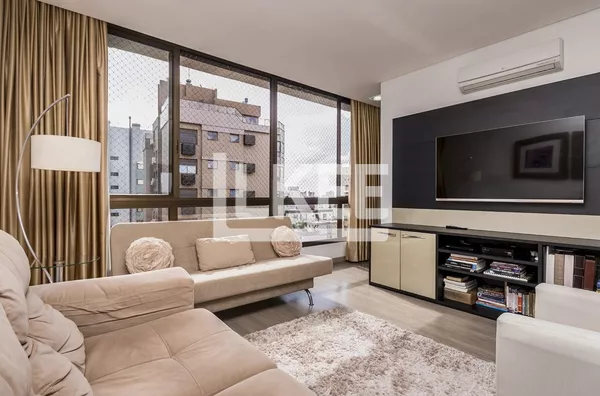 Auxiliadora | Apartamento semi mobiliado com 3 quartos (sendo 1 suíte) à venda | 88,69 m² | 2 vagas | Com sacada e churrasqueira | Em Porto Alegre/RS