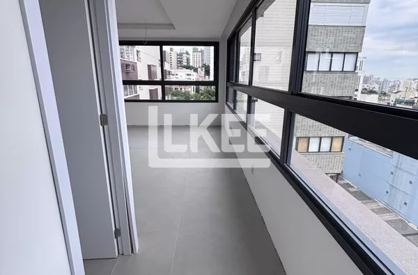 Rio Branco | Cobertura  Duplex com 2 quartos (sendo 2 suítes) à venda | 103,51 m² | Sacada | 3 Banheiros | 1 Vaga | Em Porto Alegre/RS