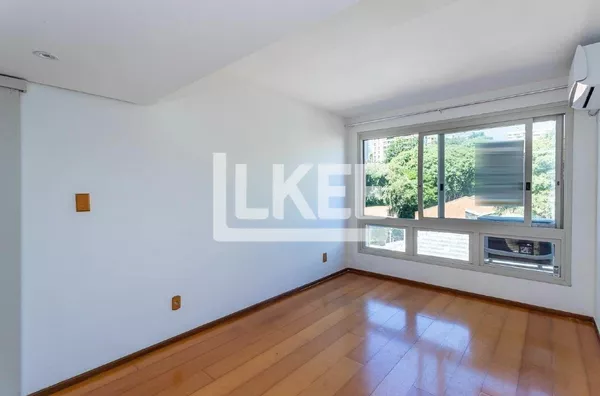 Auxiliadora | Apartamento com 2 quartos à venda | 75m² | 1 Banheiro | 1 vaga | Em Porto Alegre/RS