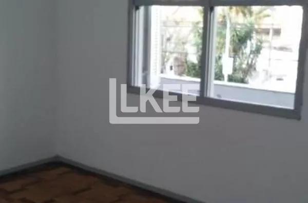 Santa Cecília | Apartamento de 3 quartos para Alugar | 90 m² | Sem vaga | Com sacada | Em Porto Alegre/RS