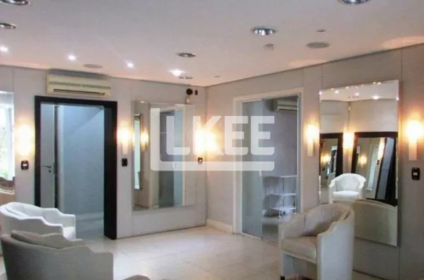 Higienópolis - Casa com 8 Dormitórios para alugar 