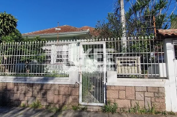 LKEE vende casa de 450m², 5 quarto(s), 8 vagas no Jardim Botânico
