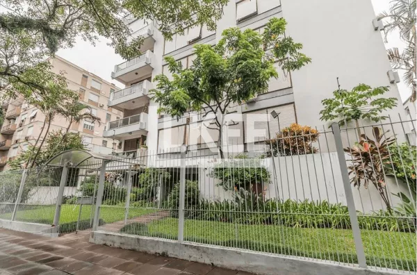 Santana | Apartamento semi mobiliado com 4 quartos (1 suíte) à venda | 250m² | 2 vagas | Com sacada aberta Em Porto Alegre/RS - Foto 12