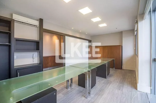 Três Figueiras | Sala Comercial semi mobiliada para aluguel | 44,02m² | Lavabo | 1 Vaga | Em Porto Alegre/RS