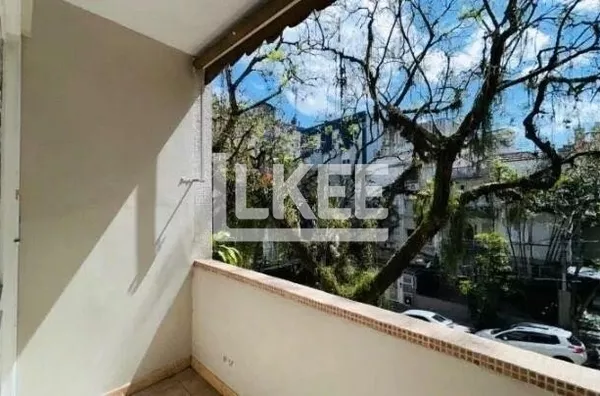 Bom Fim | Apartamento com sacada com 3 Quartos à venda | 129 m² | 2 Banheiros | 1 Vaga | Em Porto Alegre/RS