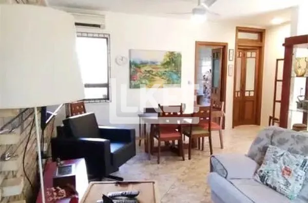 Jardim Itu | Casa Mobiliada à venda com 4 quartos (sendo 2 suítes) | 153m² | Churrasqueira | 3 Banheiros | 2 Vagas |  Em Porto Alegre/RS