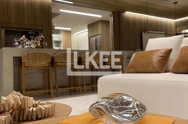 Bela Vista| Apartamento living estendido de 3 quartos sendo 2 suítes á venda | 216,67m² | 3 vagas | Com churrasqueira, lareira e sacada | Em Porto Alegre/RS