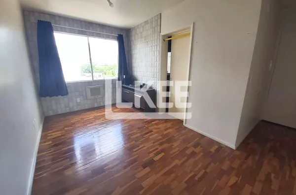 Jardim do Salso | Apartamento reformado com 1 quarto à venda | 38 m² | 1 vaga | Sem elevador | Em Porto Alegre/RS
