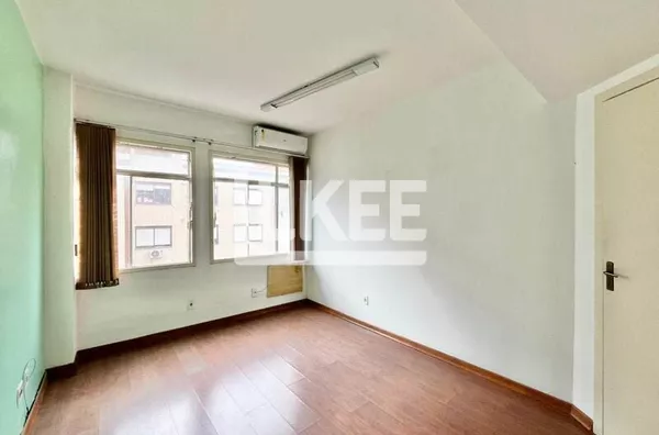 Centro Histórico | Sala comercial para aluguel | 38 m² | 1 Banheiro | Sem vaga | Em Porto Alegre/RS 