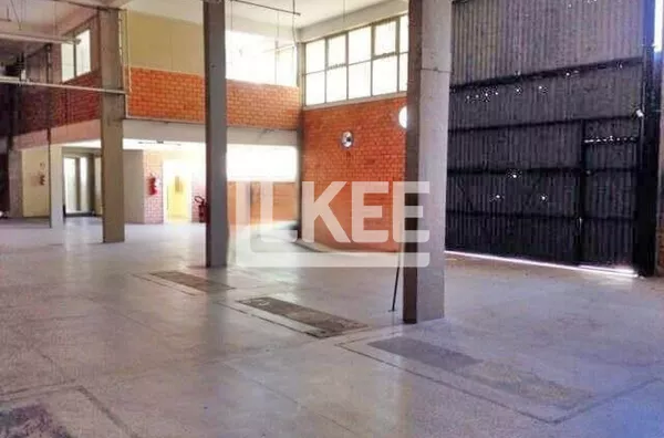 Floresta | Pavilhão para alugar | 750 m² | 4 vagas | Em Porto Alegre/RS