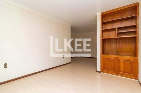 Bela Vista | Apartamento com 3 quartos (sendo 1 suíte) à venda | 120 m² | 2 vagas | Com sacada | Em Porto Alegre/RS 