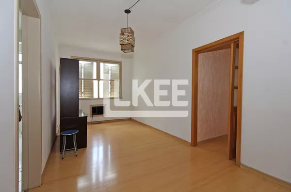 São João | Apartamento semi mobiliado com 2 quartos à venda | 62,60 m² | Sem vaga | Sem elevador | Em Porto Alegre/RS