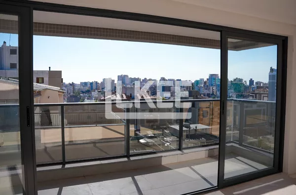 Rio Branco | Apartamento  com 3 quartos (sendo 1 suíte) à venda | 98,29m² | Sacada | Churrasqueira | 3 Banheiros | 2 Vagas | Em Porto Alegre/RS