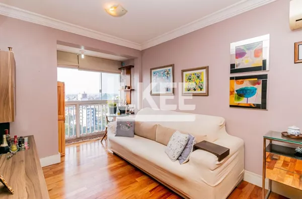 Cristo Redentor | Apartamento semi mobiliado com 3 quartos (sendo 1 suíte) à venda | 75 m² | 2 vagas | Com sacada | Em Porto Alegre/RS