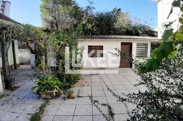 LKEE vende casa de 450m², 5 quarto(s), 8 vagas no Jardim Botânico
