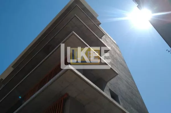 Petropolis - Apartamento à venda 3 suítes, sacada, churrasqueira, 2 vagas cobertas e depósito