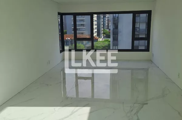 Moinhos de Vento | Apartamento com 3 quartos (sendo 1 suíte) à venda | 124 m² | 2 vagas | Com churrasqueira | Em Porto Alegre/RS 