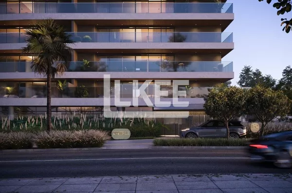 Petrópolis | Apartamento com 3 quartos (sendo 3 suítes) | 230,94m² | 5 Banheiros | 3 Vagas | Sacada | Em Porto Alegre/RS