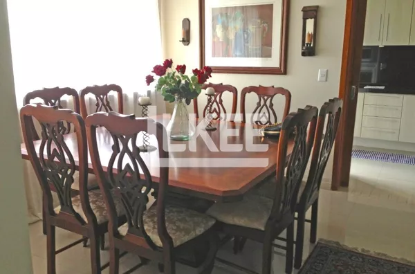 Higienópolis | Apartamento com 3 quartos (sendo 1 suíte) para aluguel | 126 m² | 3 banheiros | 2 vagas | Em Porto Alegre/RS