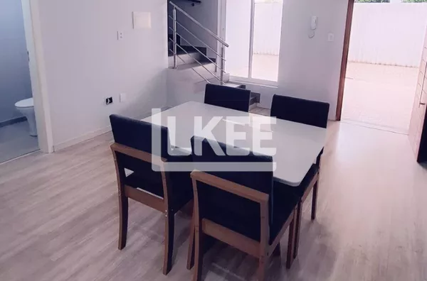 Igara | Casa em Condomínio semimobiliada  com 3 quartos (sendo 1 suíte) para alugar | 90 m² | 1 vaga | Com sacada |  Em Canoas/RS