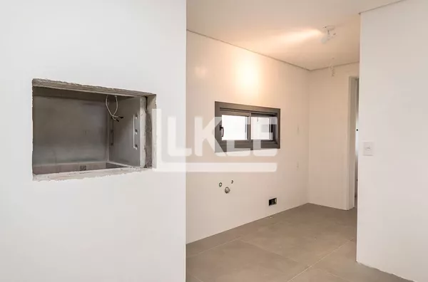 Moinhos de Vento | Apartamento com 3 quartos (sendo 3 suítes) à venda | 124 m² | 2 vagas | Com churrasqueira | Em Porto Alegre/RS 