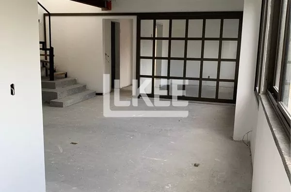 Petrópolis | Cobertura Duplex com 3 quartos (sendo 1 suíte) à venda | 177 m² | 2 vagas | Com churrasqueira | Em Porto Alegre/RS