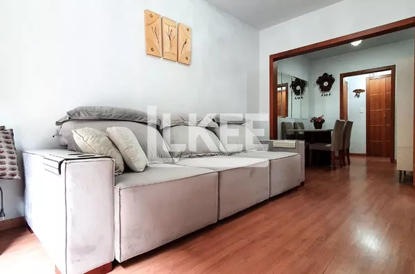 Petrópolis | Apartamento garden semi mobiliado com área externa e 2 quartos à venda | 58,60m² | Sem vaga | Com churrasqueira | Em Porto Alegre/RS 