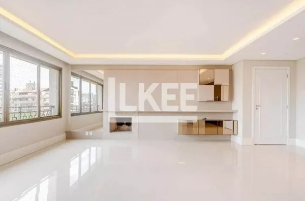 Petrópolis | Apartamento semi mobiliado com 3 suítes à venda | 121 m² | 2 vagas | Com lareira e churrasqueira | Em Porto Alegre/RS