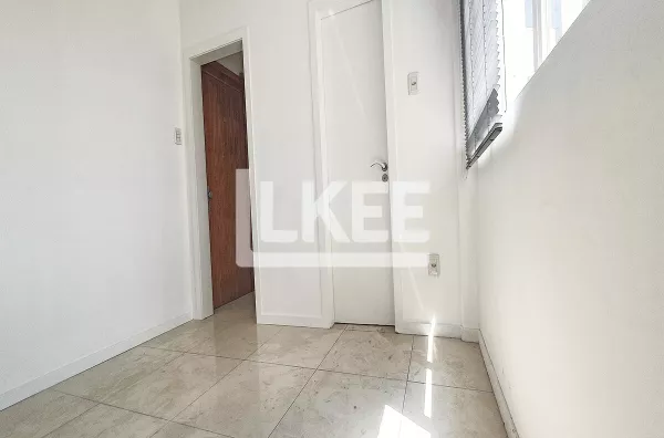 Centro Histórico | Sala Comercial semi mobiliada para aluguel | 19.58m² | 1 Banheiro | Sem Vaga | Em Porto Alegre/RS