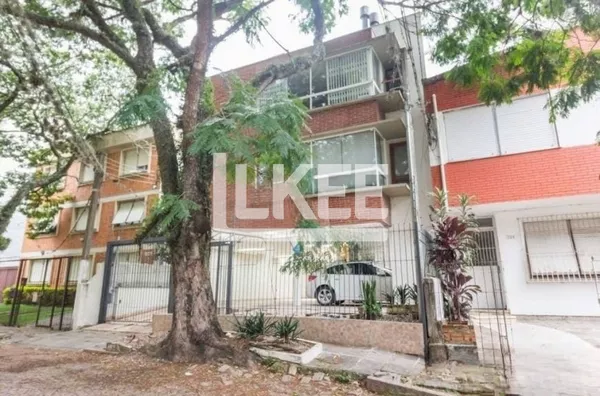 Jardim Botânico | Apartamento semi mobiliado com 2  (sendo 1 suíte) à venda | 82 m² | 2 vagas | Com churrasqueira | Sem elevador |  Em Porto Alegre/RS 
