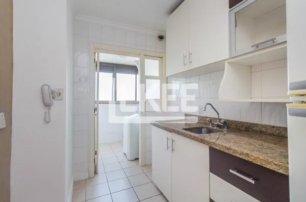 Santana | Apartamento com 3 quartos (sendo 1 suíte) à venda | 83 m² | 2 vagas | Com churrasqueira | Em Porto Alegre/RS