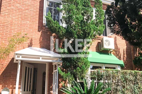 Três Figueiras | Casa em condominio com 4 quartos (sendo 3 suítes) à venda | 197 m² | 3 vagas | Com lareira e churrasqueira | Em Porto Alegre/RS 