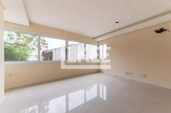 Higienópolis | Apartamento com 3 quartos (sendo 1 suíte) | 95 m² | 1 vaga | Com churrasqueira | Em Porto Alegre/RS 
