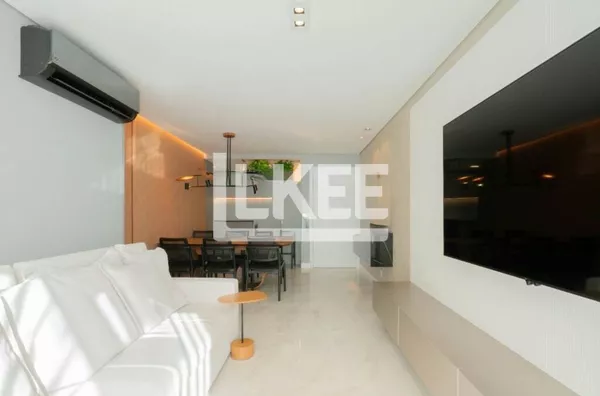 Petrópolis | Apartamento mobiliado e equipado com 2 quartos (sendo 1 suíte) à venda | 73 m² | 1 Banheiro | 2 vagas | Churrasqueira Em Porto Alegre/RS