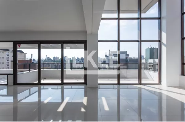 Petrópolis | Apartamento com 3 suítes à venda | 290 m² | 3 vagas | Com lareira e sacada| Em Porto Alegre/RS