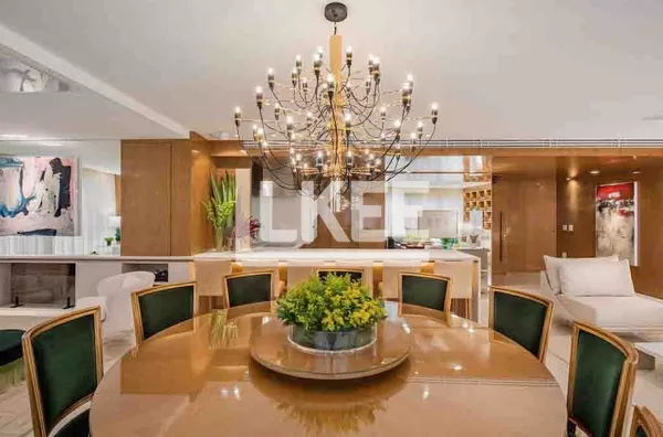 Petrópolis | Apartamento com 3 suítes à venda | 290 m² | 3 vagas | Com lareira e sacada| Em Porto Alegre/RS