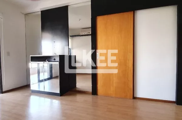 Petrópolis | apartamento semimobiliado para aluguel | 69 m² | 2 quartos (sendo 1 suíte) | 2 vagas | sacada e churrasqueira | Em Porto Alegre/RS