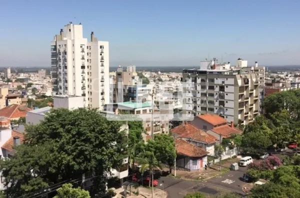 Apartamento à venda no bairro São João com 2 dormitórios, 79 m² privativos 2 vagas