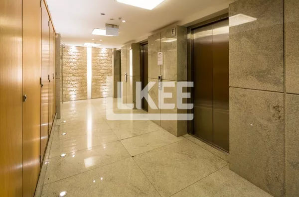 Praia de Belas | Sala à venda | 40,85 m² | 1 vaga