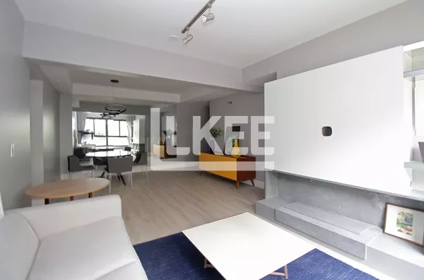 Menino Deus | Apartamento mobiliado com 3 suítes à venda | 101 m² | 2 vagas | Com churrasqueira | Em Porto Alegre/RS