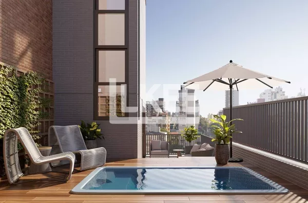 Petrópolis | Cobertura Duplex | 3 suítes | 228 m² | 4 Banheiros | 2 Vagas | Em Porto Alegre/ RS