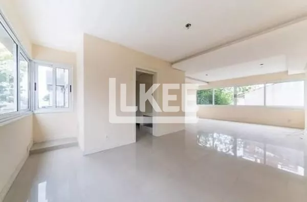 Higienópolis | Apartamento com 3 quartos (sendo 1 suíte) | 95 m² | 1 vaga | Com churrasqueira | Em Porto Alegre/RS 