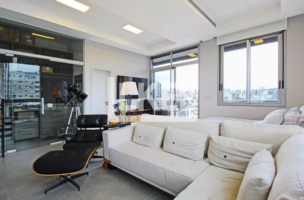 Petrópolis | Apartamento semi mobiliado com 1 quarto à venda | 61 m² | 2 vagas | Com lareira e churrasqueira | Em Porto Alegre/RS