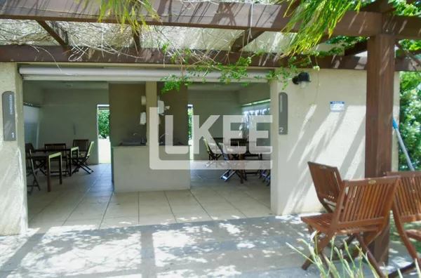 Jardim Lindóia | Apartamento semi mobiliado e equipado com 3 quartos (sendo 1 suíte) para alugar | 83 m² | 2 vagas | Com sacada | Em Porto Alegre/RS 