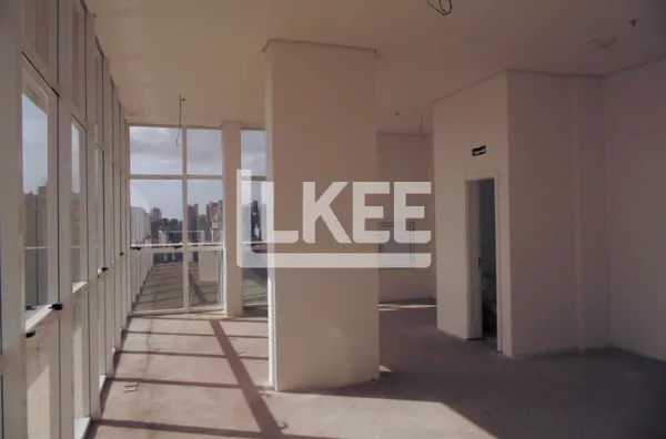 Auxiliadora | Sala comercial com espaço garden à venda | 110 m² | 1 vaga | Em Porto Alegre/RS