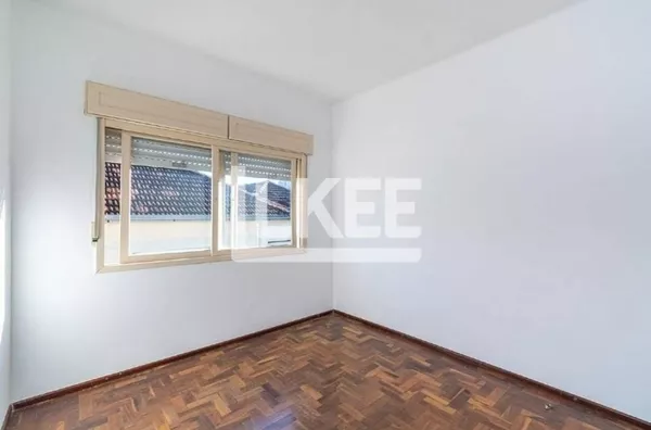 Petrópolis | Apartamento com 3 quartos para alugar | 101 m² | Sem vaga | Sem elevador |  Em Porto Alegre/RS