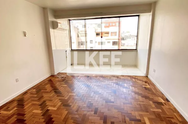 Centro Histórico | JK Semi Mobiliado para aluguel | 34,36 m² | Sem vaga